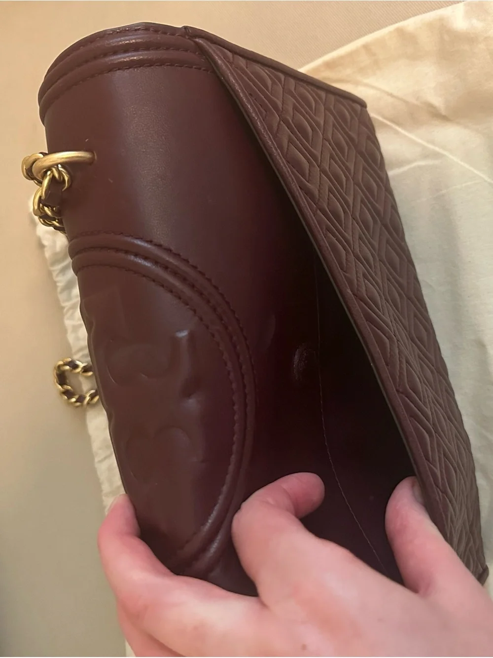 Tory Burch Fleming Quilted Shoulder Bag - Bordeaux
